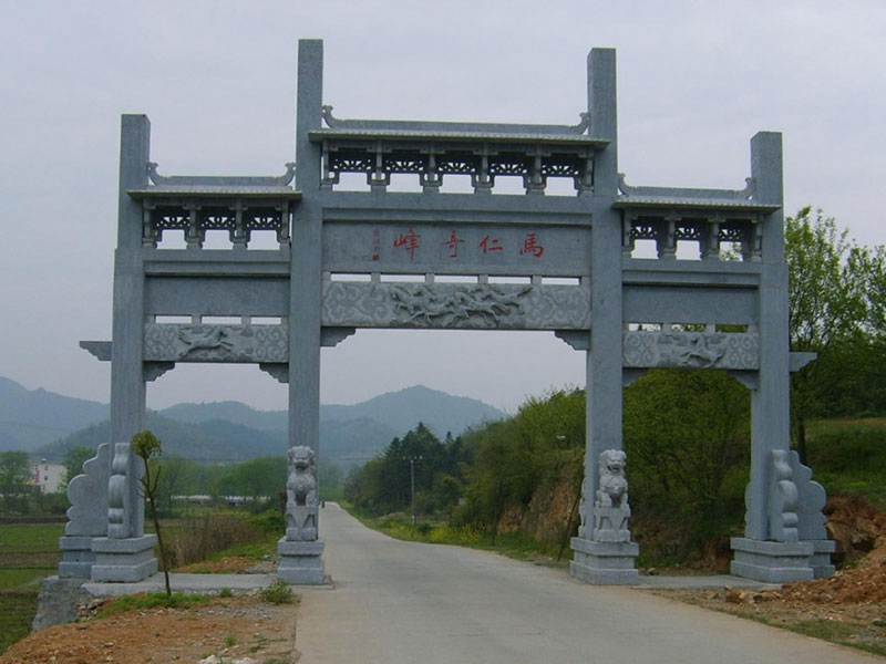 景區(qū)園林石牌坊擺放
