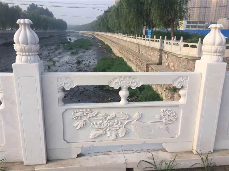 漢白玉石欄桿安裝