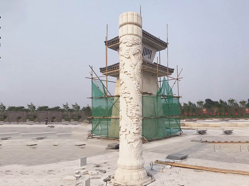 漢白玉石雕盤龍柱